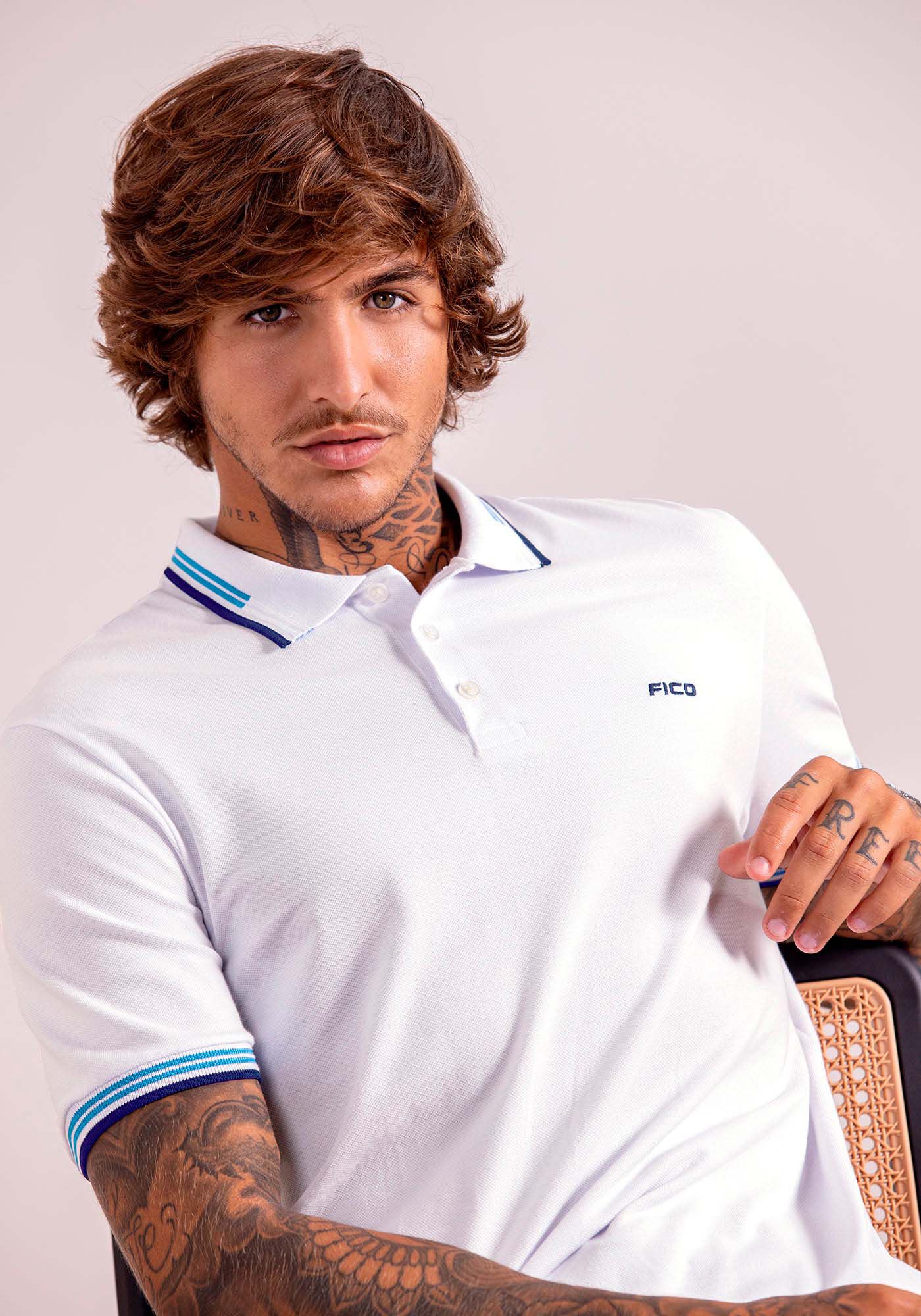 Camisa Polo Masculina em Malha Piquet com Retil&iacute;nea, BRANCO, large.