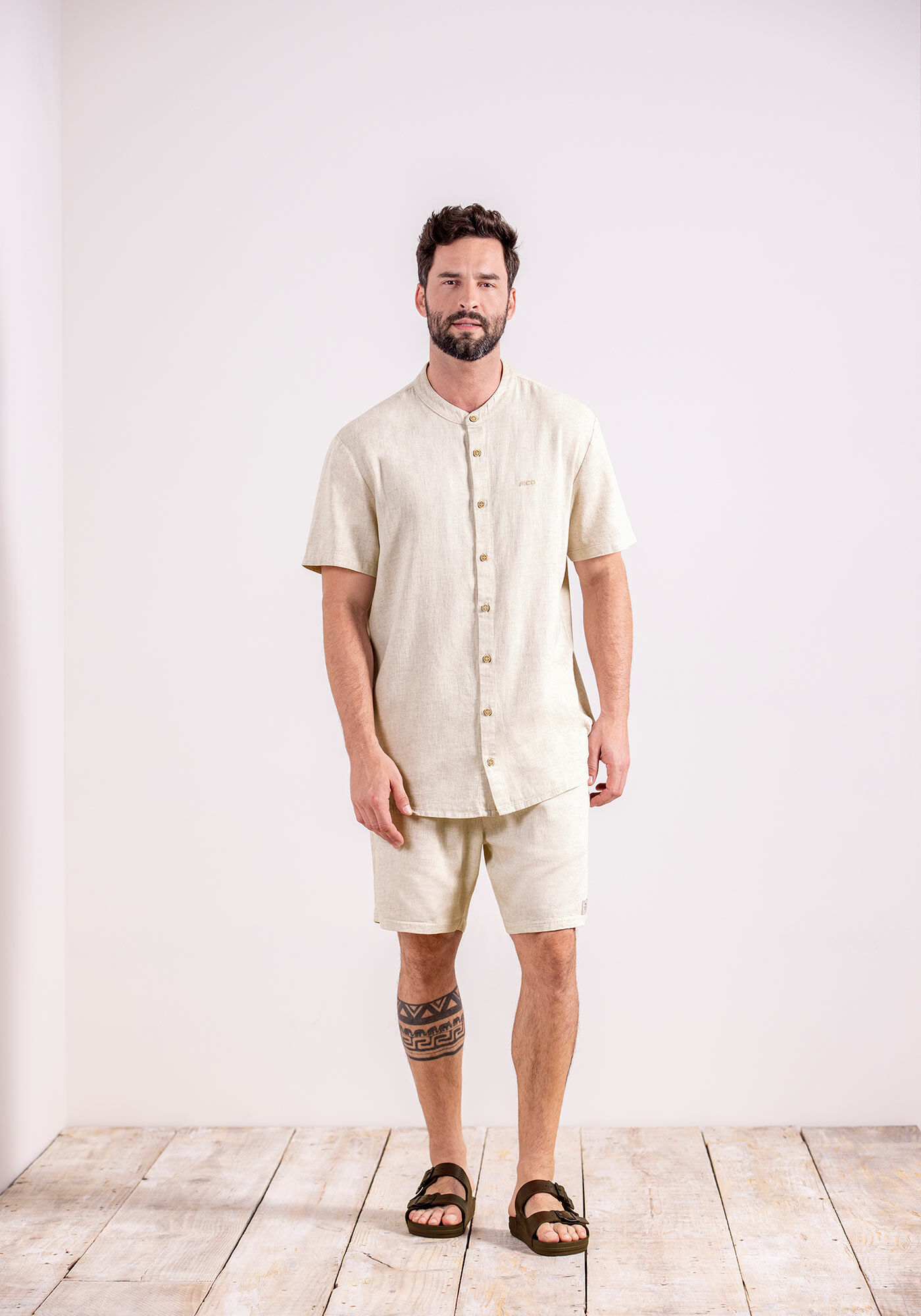 Camisa Manga Curta Masculina em Linho com Gola Padre, BRANCO OFF WHITE, large.