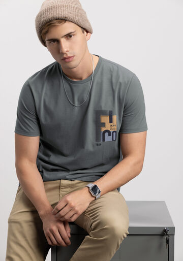 Camiseta Com Estampa Local Em Meia Malha Penteada De Algodão, CINZA XAXADO. Camiseta Com Estampa Local Em Meia Malha Penteada De Algodão, CINZA XAXADO, large.