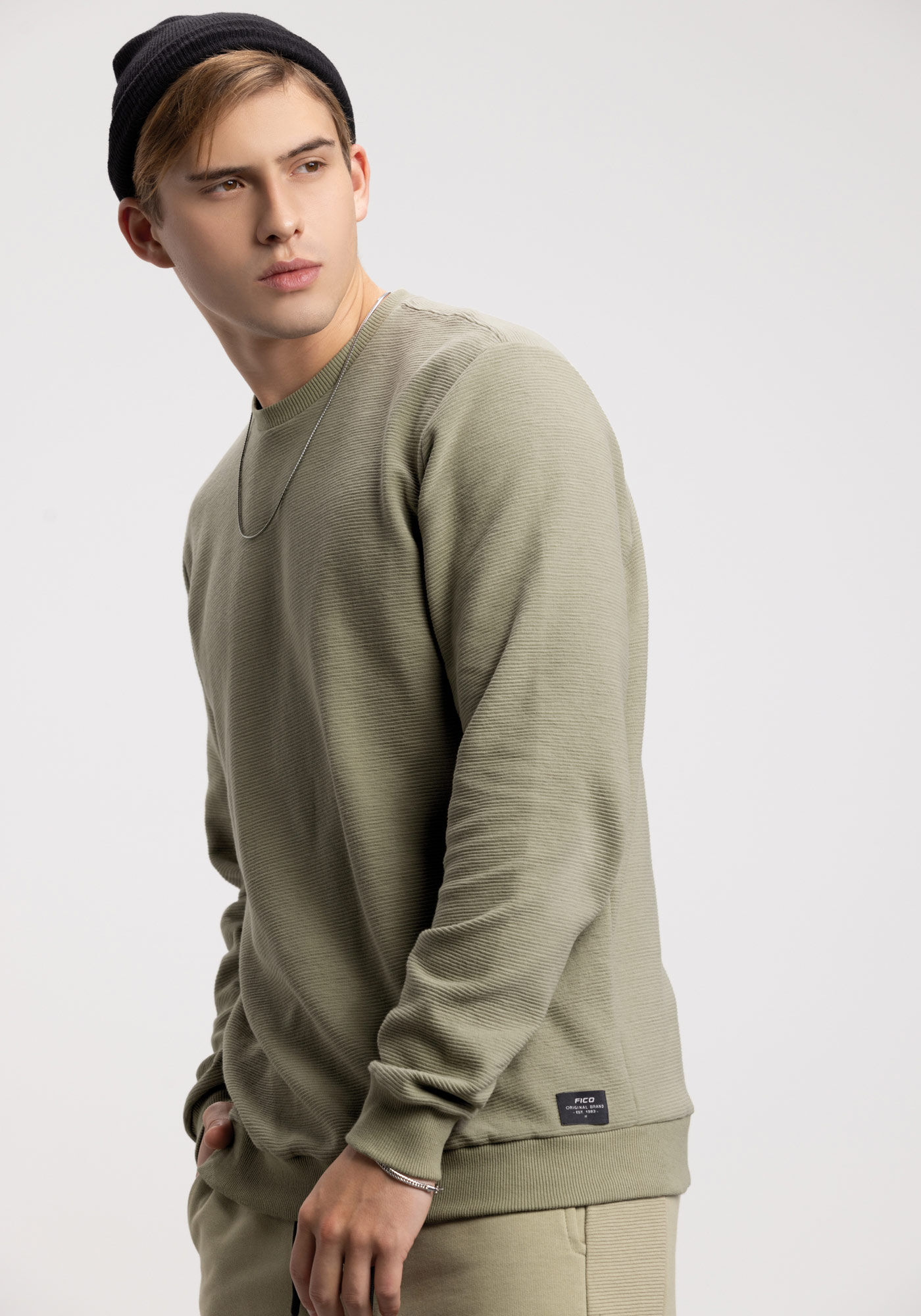 Blus&atilde;o B&aacute;sico Com Gola Redonda Em Moletom Texturizado, VERDE EUCALIPTO, large.