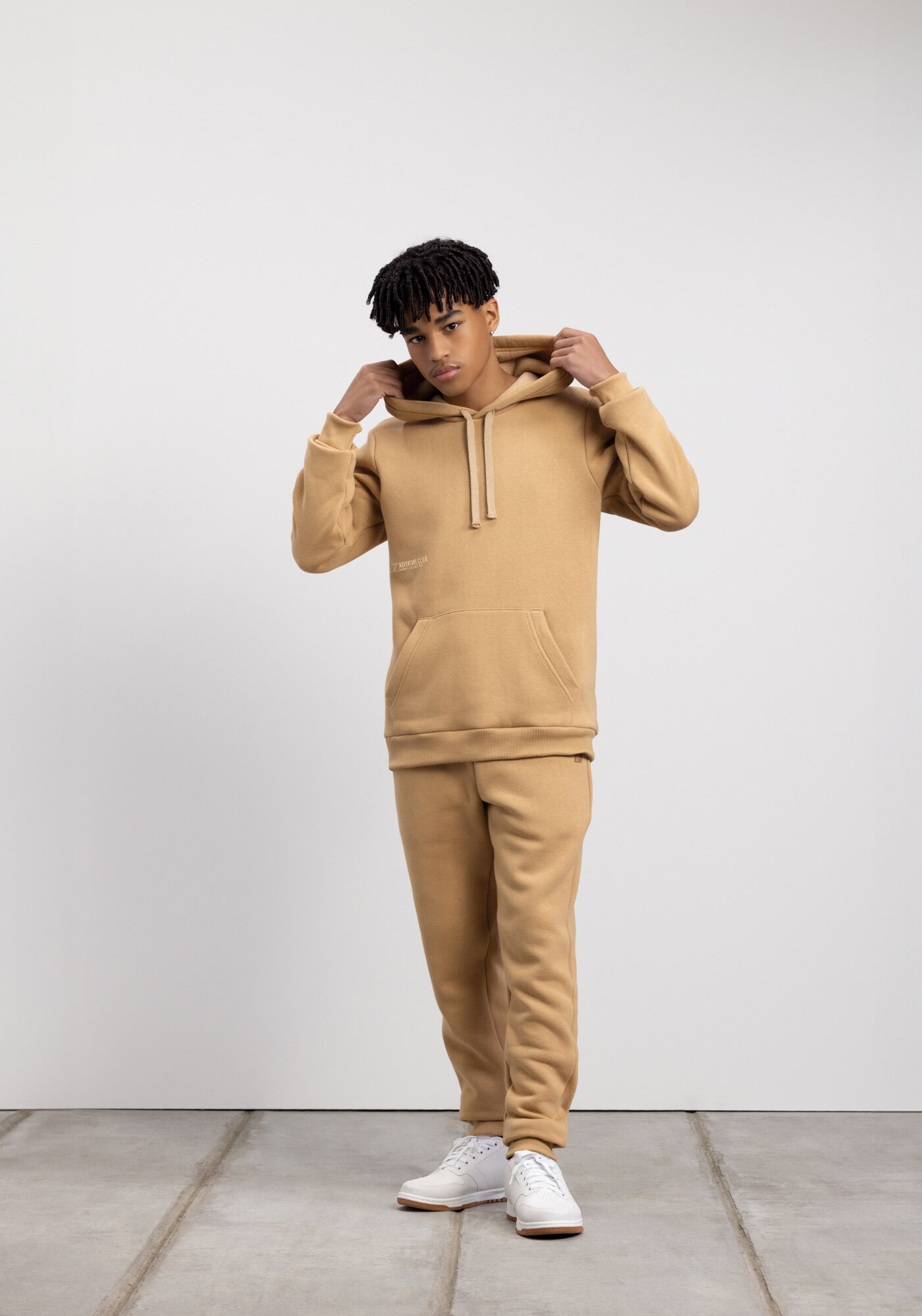 Blus&atilde;o Juvenil De Moletom Com Estampas Locais E Bolsos, BEGE TIGER, large.