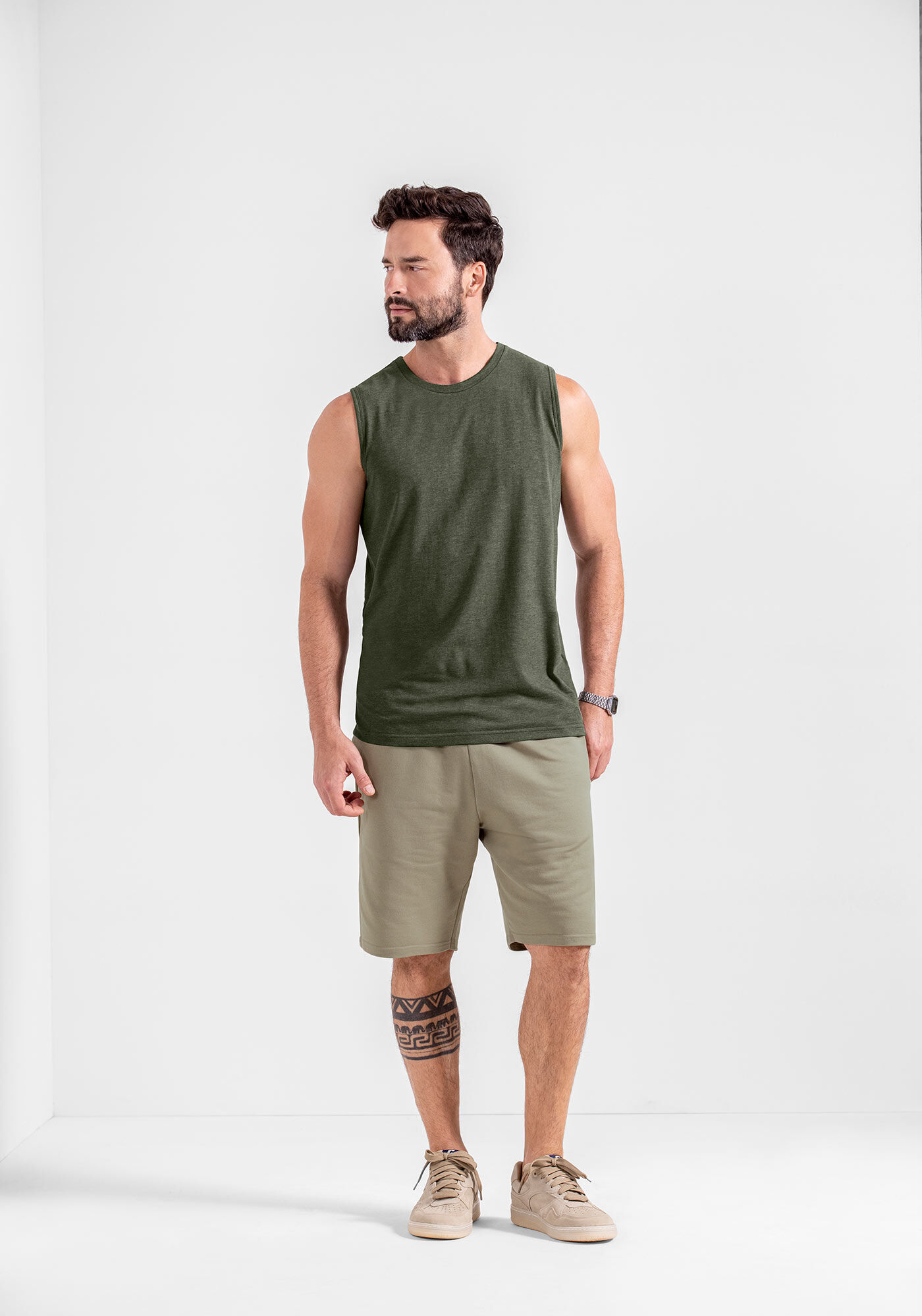 Regata B&aacute;sica Masculina Com Gola Redonda Em Malha, VERDE HEIR, large.