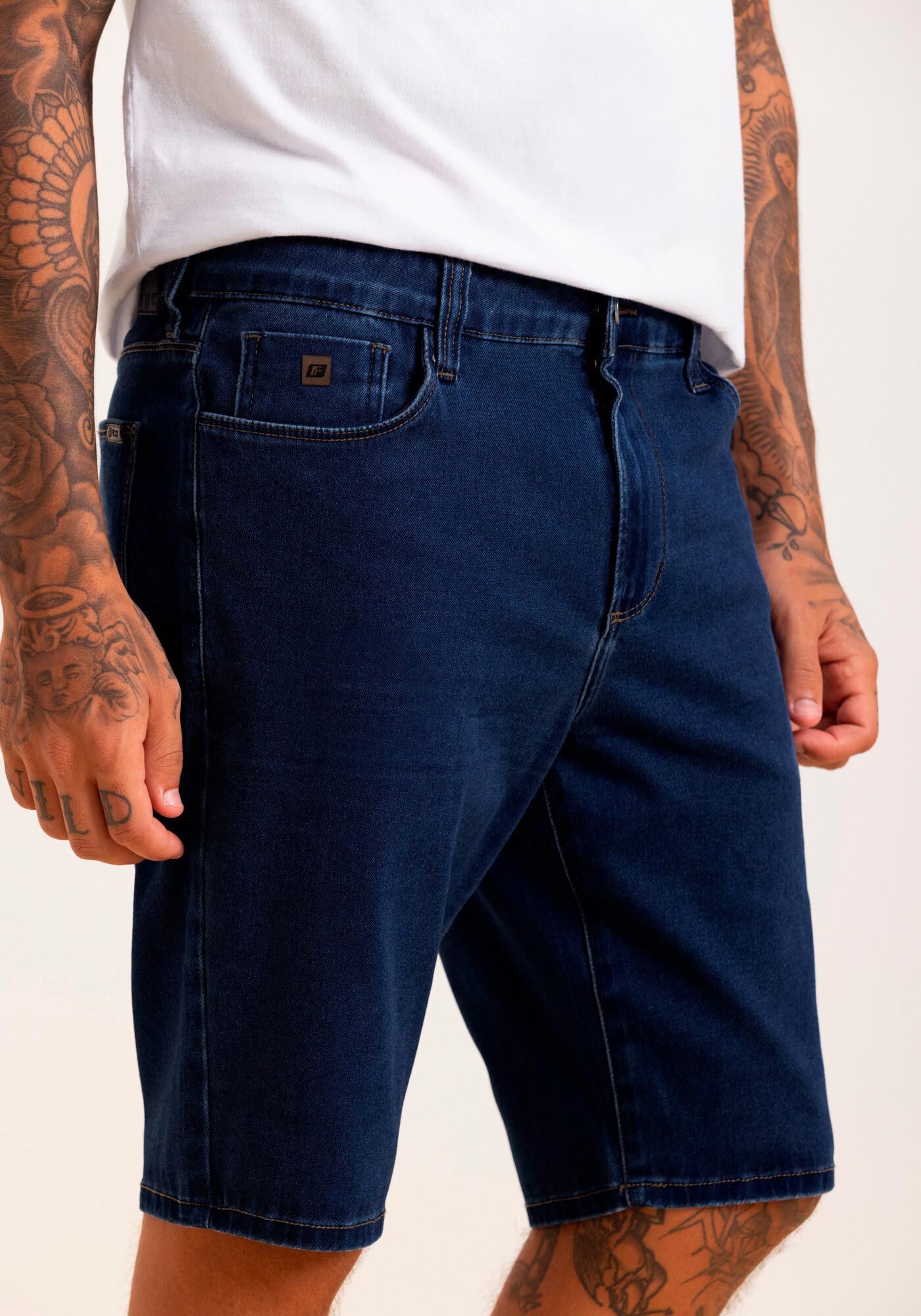 Bermuda Jeans Reta B&aacute;sica Com Elastano E Bolsos, JEANS, large.