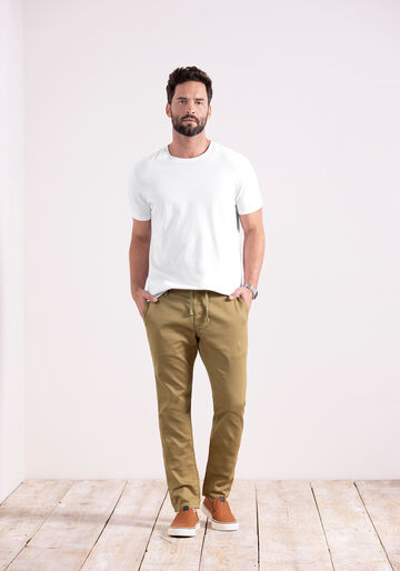 Calça Skinny Com Bolsos E Cadarço Em Sarja Com Elastano, MARROM TILE. Calça Skinny Com Bolsos E Cadarço Em Sarja Com Elastano, MARROM TILE, large.