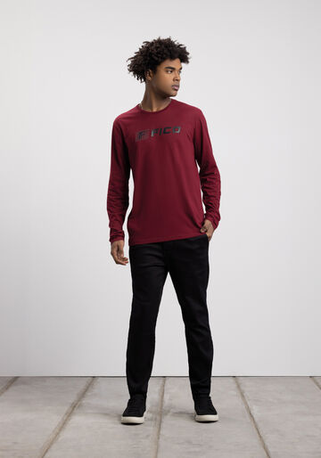 Camiseta De Manga Longa Com Estampa Local Em Meia Malha, BORDO BURN RED. Camiseta De Manga Longa Com Estampa Local Em Meia Malha, BORDO BURN RED, large.