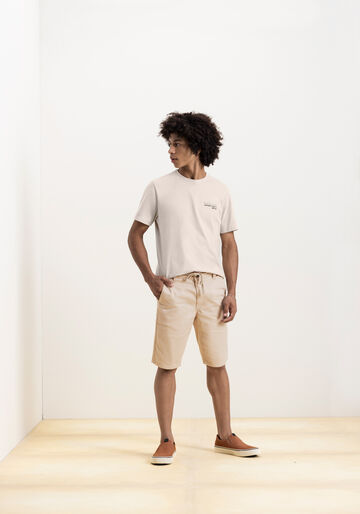 Bermuda Juvenil Com Bolsos E Cadarço Em Sarja Denim Malha, BEGE SYSTEM. Bermuda Juvenil Com Bolsos E Cadarço Em Sarja Denim Malha, BEGE SYSTEM, large.